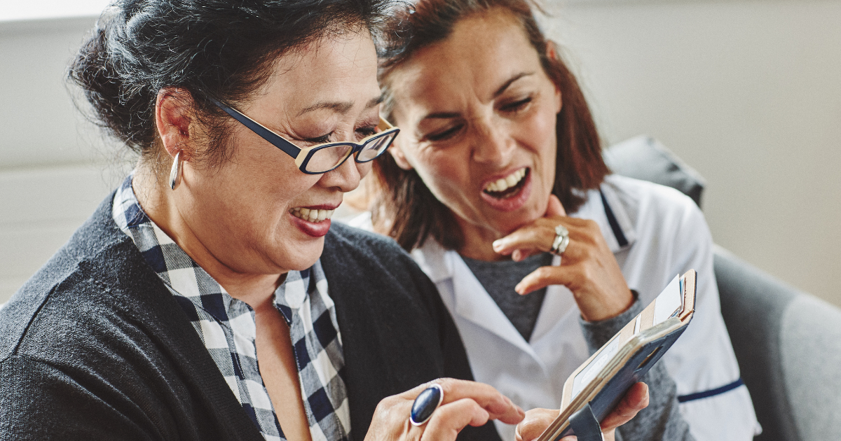 caregiver-and-elderly-Listening-caregivers